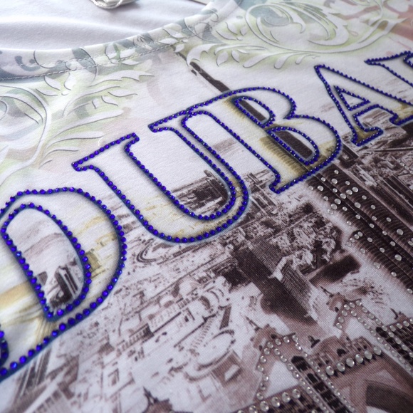 Authentic T-Shirt from Dubai - Picture 4 of 5